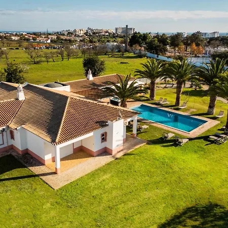 Rosas Villa Albufeira