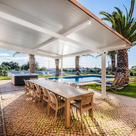 Villa Rosas *