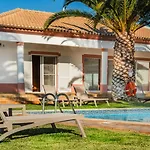 Rosas Villa *